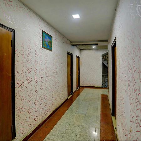 Hotel Monarch Inn Lakhnau Kültér fotó