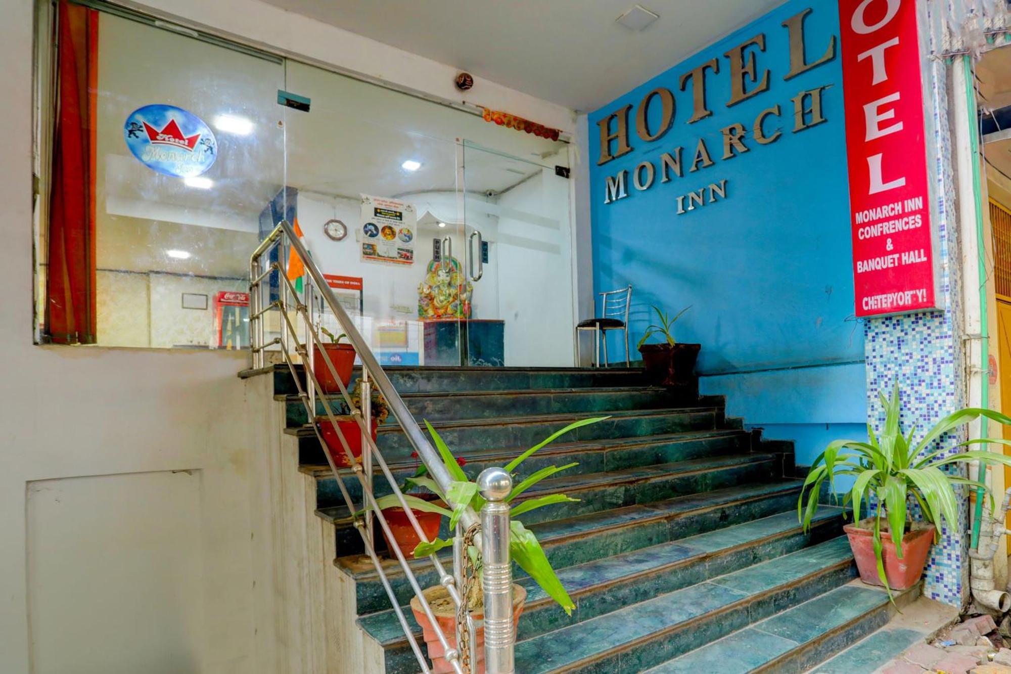 Hotel Monarch Inn Lakhnau Kültér fotó