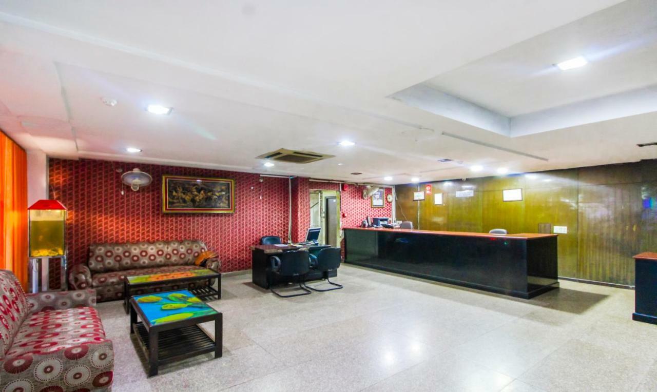 Hotel Monarch Inn Lakhnau Kültér fotó
